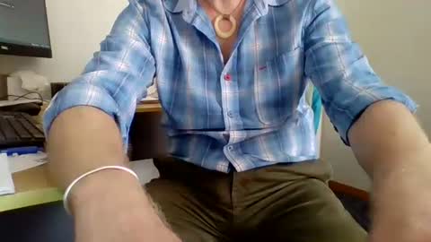 Snapshot of 555tony555 chatting on December 5, 2:20 am 555tony555 online show from December 5, 2:20 am