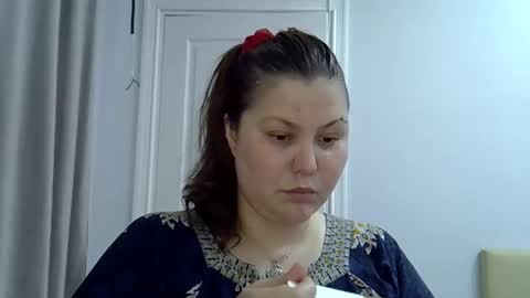 5anna online show from September 10, 10:59 am