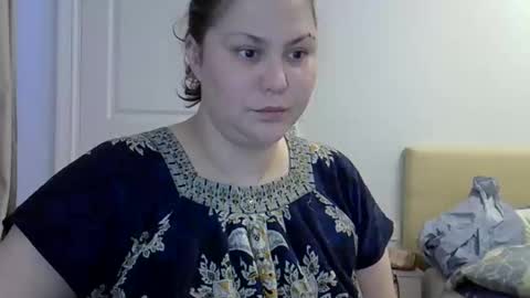 5anna online show from September 25, 9:02 am