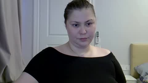 5anna online show from September 28, 10:31 am