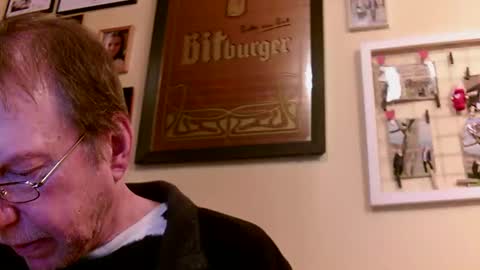 Snapshot of 64shorty chatting on March 12, 5:49 pm 64shorty online show from March 12, 5:49 pm