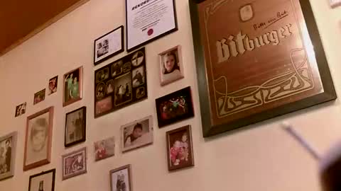 Snapshot of 64shorty chatting on November 25, 7:30 am 64shorty online show from November 25, 7:30 am