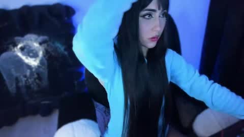  luarii   online show from May 15, 4:19 am