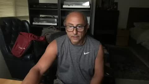 daddy vegas  for single women and couples here online show from June 18, 2:54 pm