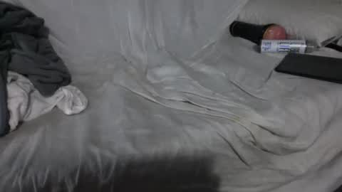 Chris online show from February 3, 8:24 am