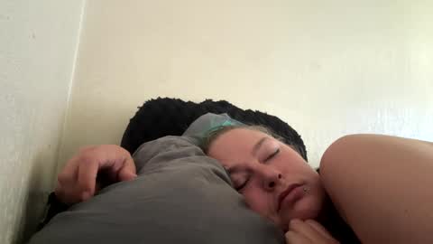 Snapshot of 69buckets69 chatting on September 15, 11:38 pm 69buckets69 online show from September 15, 11:38 pm