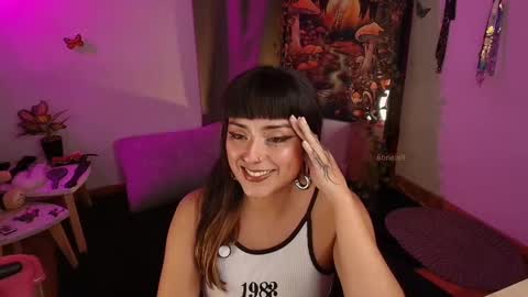 Snapshot of 6briela9 chatting on October 7, 9:01 pm B R I E L A  online show from October 7, 9:01 pm