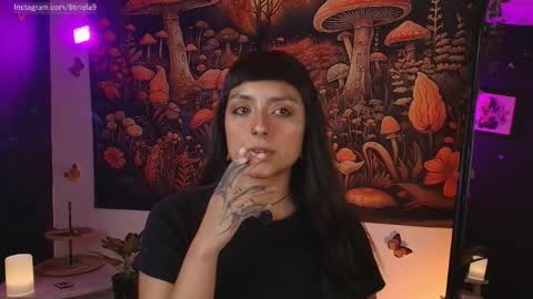 B R I E L A  online show from April 15, 5:58 am