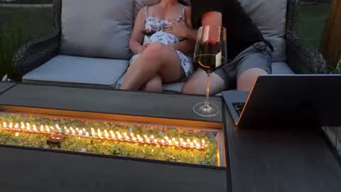 6coupleafterdark9 online show from June 14, 12:52 am