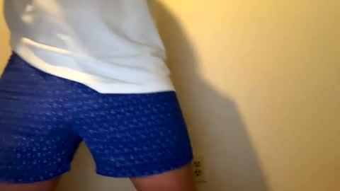 Snapshot of 6incher_lb chatting on December 7, 12:30 am 6incher LB online show from December 7, 12:30 am