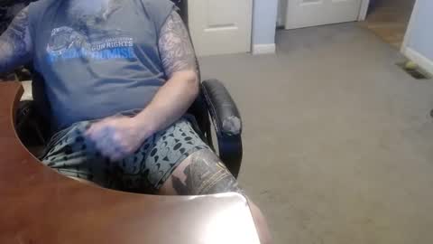 Snapshot of 70paborn chatting on October 4, 8:29 pm MASTIFF online show from October 4, 8:29 pm