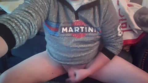 72funguy71 online show from December 22, 10:15 pm