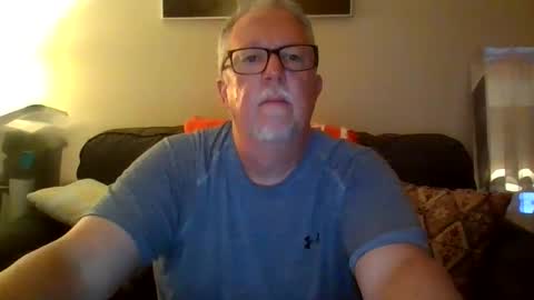 72funguy71 online show from June 10, 1:28 am