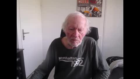 73yves online show from April 26, 7:50 am