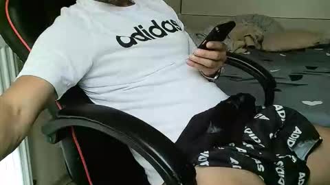 Snapshot of 77777_20225 chatting on September 9, 10:37 am 77777 bigmax online show from September 9, 10:37 am