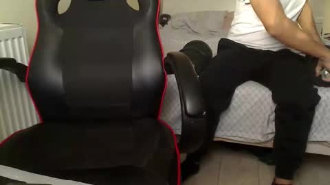 Snapshot of 77777_20225 chatting on October 26, 1:39 pm 77777 bigmax online show from October 26, 1:39 pm