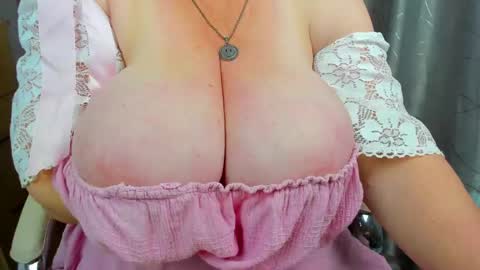 Snapshot of 777_brendi_777 chatting on May 1, 9:14 am Brendi online show from May 1, 9:14 am