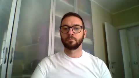 Snapshot of 77architt chatting on April 20, 9:23 am 77architt online show from April 20, 9:23 am