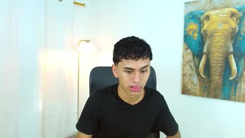 Snapshot of 7alan chatting on October 6, 12:57 pm Alan online show from October 6, 12:57 pm