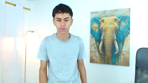 Snapshot of 7alan chatting on October 12, 12:59 pm Alan online show from October 12, 12:59 pm