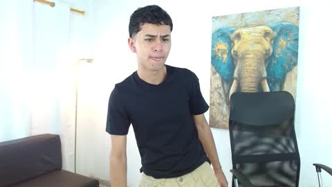 Snapshot of 7alan chatting on October 21, 1:01 pm Alan online show from October 21, 1:01 pm