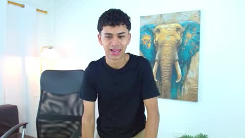 Snapshot of 7alan chatting on October 25, 1:29 pm Alan online show from October 25, 1:29 pm