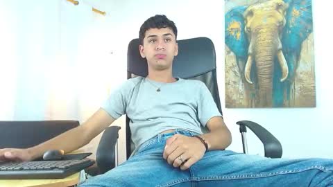 Snapshot of 7alan chatting on November 21, 1:10 pm Alan online show from November 21, 1:10 pm