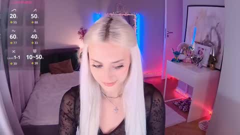 Loren Wood online show from October 27, 4:00 pm