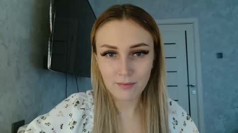 7melania online show from September 20, 12:06 pm