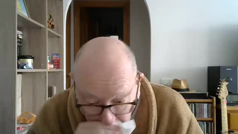  Papi  online show from December 18, 9:58 am