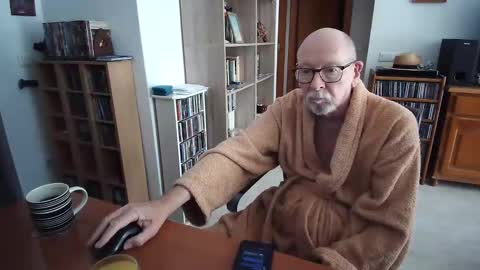  Papi  online show from April 20, 9:01 am