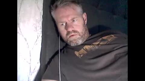 81jonnyx online show from October 27, 10:30 am