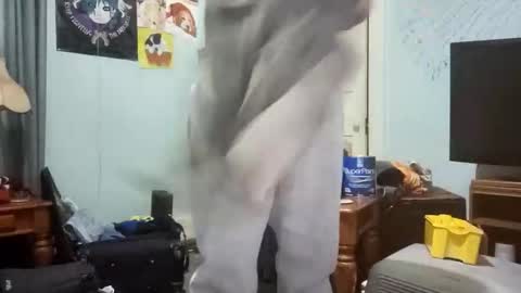 85dilligaf online show from March 3, 6:47 pm