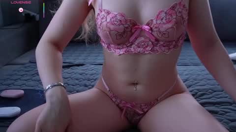 Snapshot of 888_666 chatting on October 5, 2:10 am Monicano face online show from October 5, 2:10 am