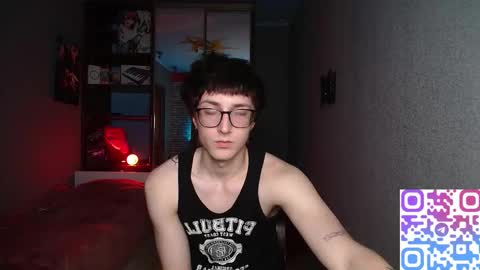 Phillip online show from December 18, 6:58 pm