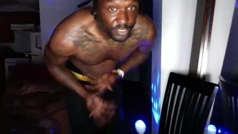 Snapshot of 8double1trouble6 chatting on February 27, 11:27 pm NoFaceNoCase online show from February 27, 11:27 pm