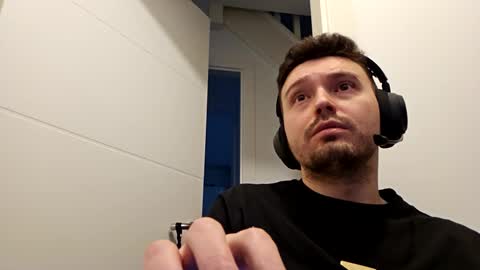 8inchdude93 online show from November 11, 9:53 am