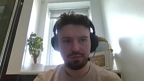 8inchdude93 online show from April 19, 10:03 am