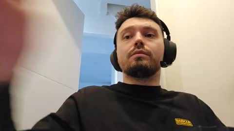 8inchdude93 online show from May 8, 4:56 pm
