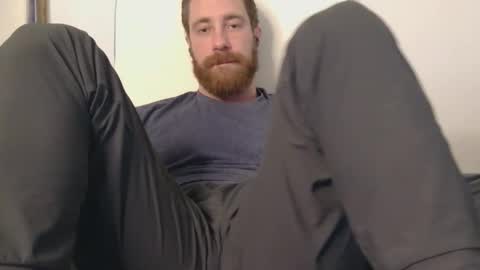 8InchesAndSomeHoles online show from February 6, 8:12 pm