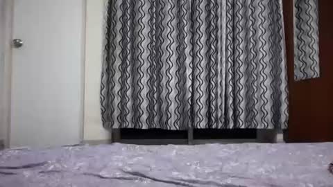 Snapshot of 8inchindianrocket chatting on August 5, 6:00 pm Skinny tight ass man online show from August 5, 6:00 pm