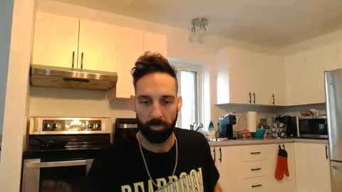 Snapshot of 8james5 chatting on October 22, 3:23 pm 8james5 online show from October 22, 3:23 pm
