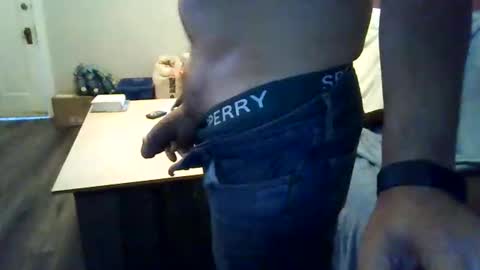 Snapshot of 8magicstick8 chatting on November 10, 3:33 pm 8magicstick8 online show from November 10, 3:33 pm