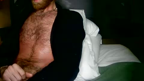 Snapshot of 90210screamer chatting on December 4, 12:58 pm 90210screamer online show from December 4, 12:58 pm