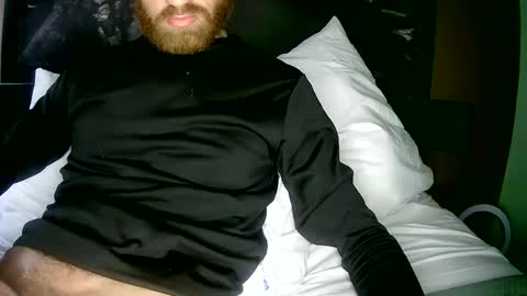 Snapshot of 90210screamer chatting on December 5, 11:38 am 90210screamer online show from December 5, 11:38 am