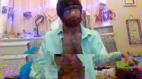 Snapshot of 90210screamer chatting on February 27, 11:41 am 90210screamer online show from February 27, 11:41 am