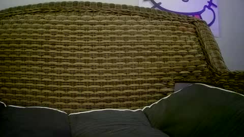 Snapshot of 90210screamer chatting on March 7, 10:35 am 90210screamer online show from March 7, 10:35 am