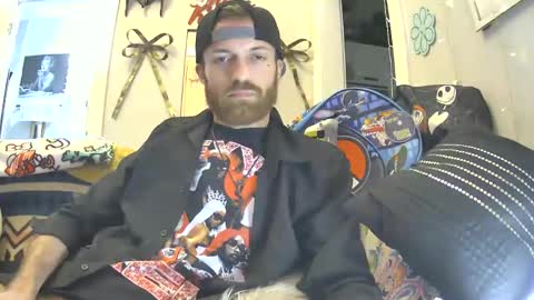 Snapshot of 90210screamer chatting on November 2, 1:08 am 90210screamer online show from November 2, 1:08 am