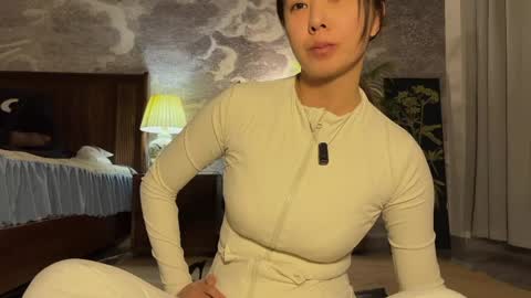 Snapshot of 9567gigi chatting on April 18, 2:10 pm lily online show from April 18, 2:10 pm
