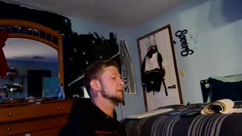 8over6 online show from January 12, 10:22 pm